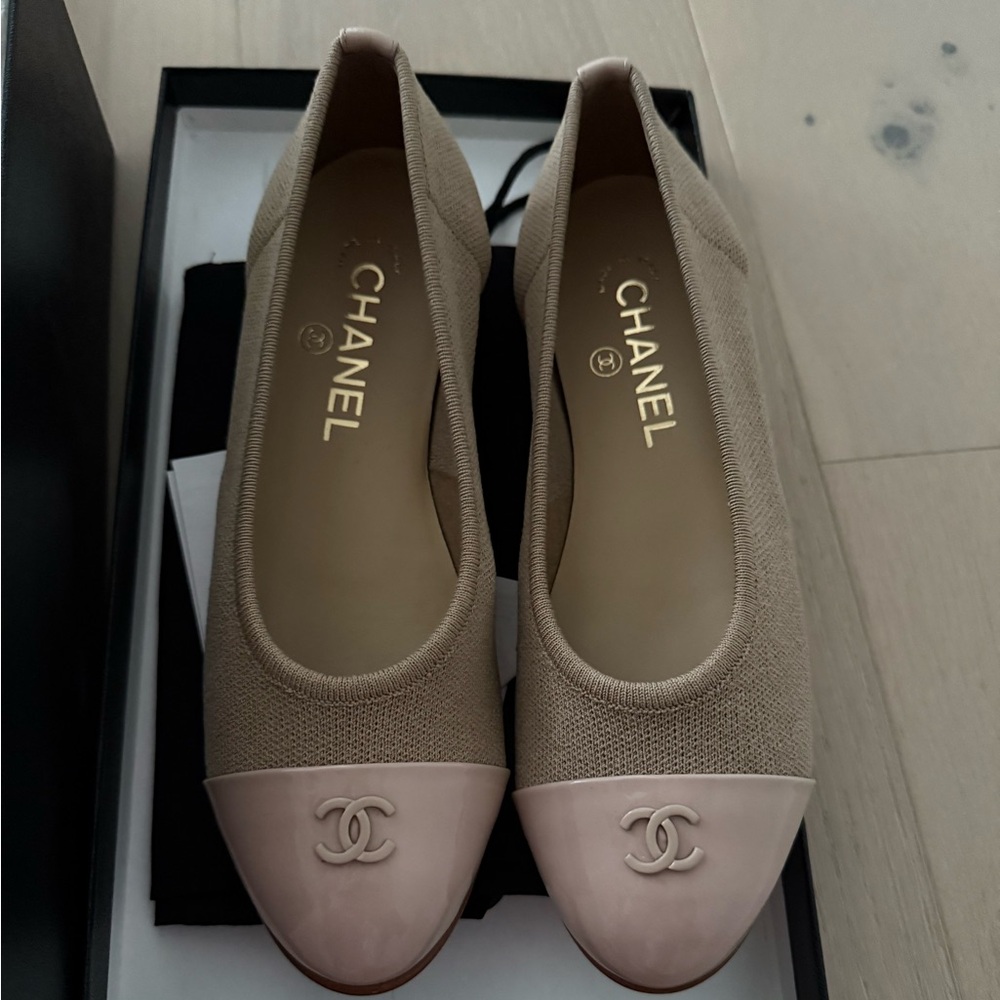 Authentic NWT Chanel Ballet flat size EUR 36.5